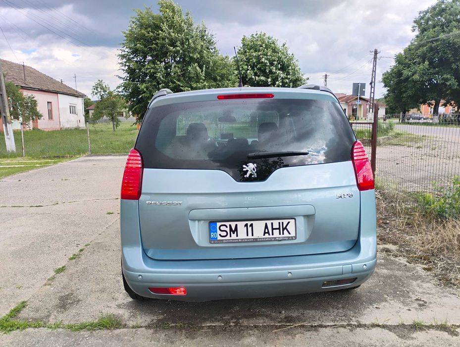 Peugeot 5008 2.0 HDI, 150 CP, E5, variante auto