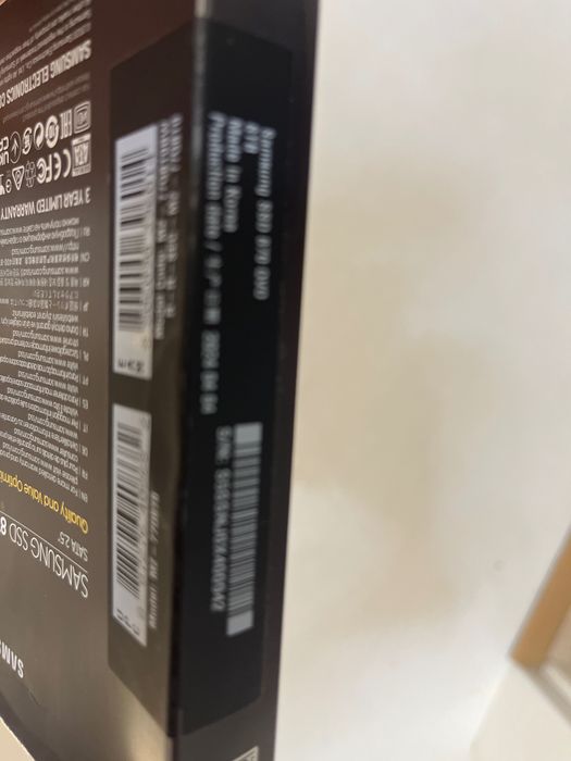 Sandisk Extreme 4 Tb și Samsung 870 QVO 8 Tb