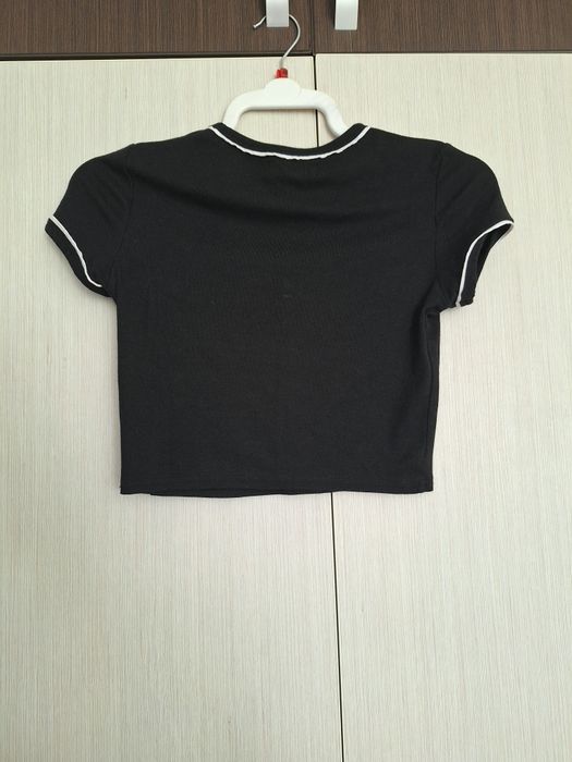 Tricou scurt Bershka