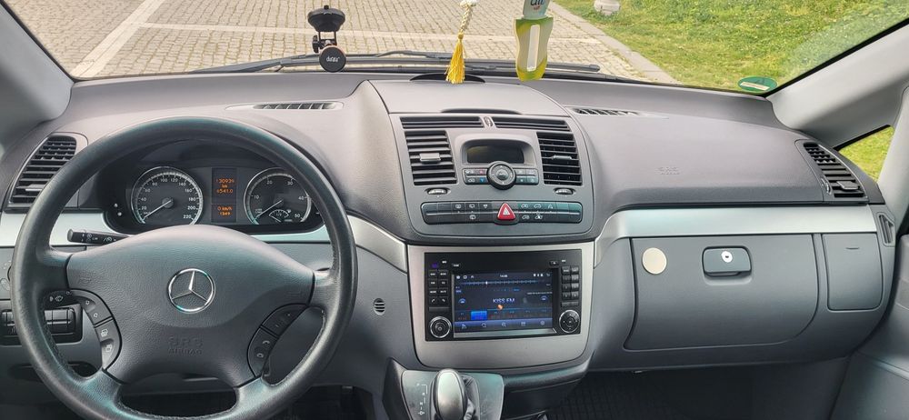 Mercedes-benz  Viano 4X4,131000 km,7 locuri,automat,impecabila