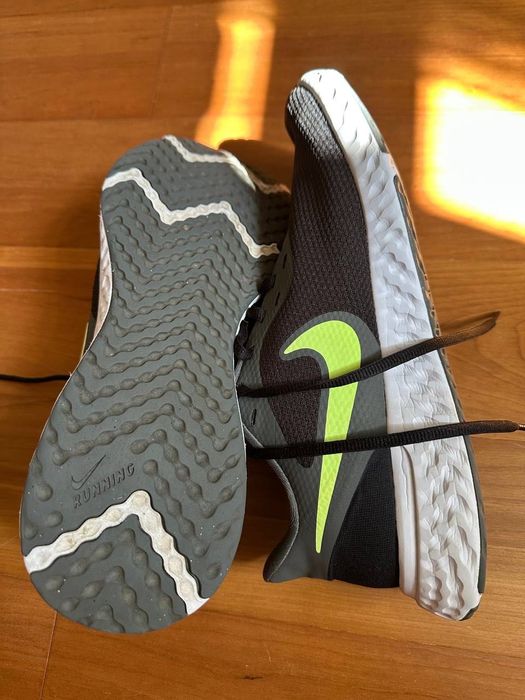 Nike мужские кроссовки