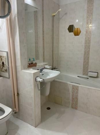 Продава се Двустаен апартамент в София, Оборище - 101 кв.м за 1818 €/кв.м - Снимка #4