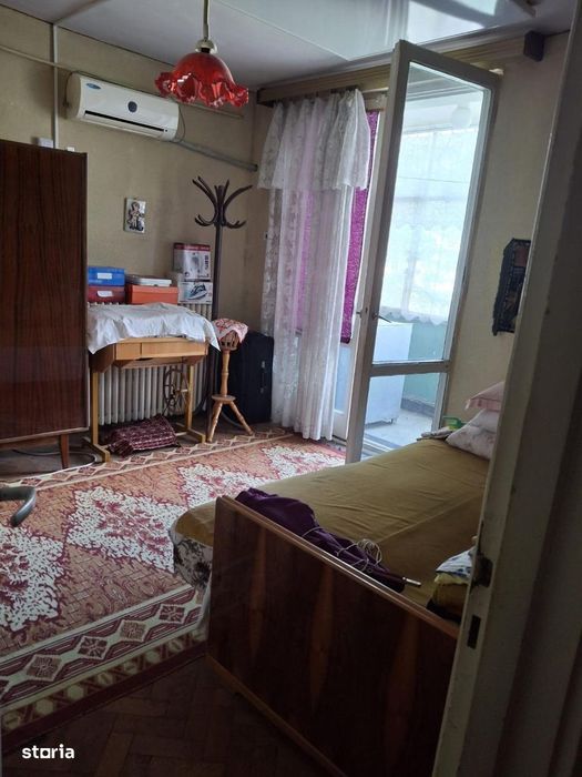 Apartament 2 camere Tiglina2 et4/4 ,2 Blacoane ,simplu 43 000 euro neg
