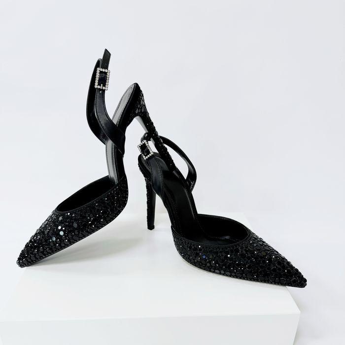 Дамски елегантни обувки на висок ток с камъни