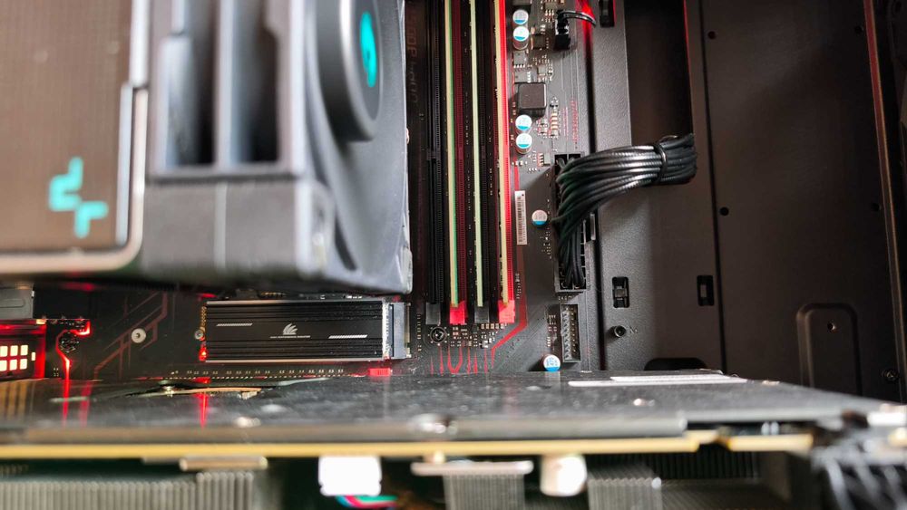 Геймърски компютър GTX 1070 8GB / i5 / SSD+NVMe / Обслужен с Arctic / ГАРАНЦИЯ + ПОДАРЪЦИ.