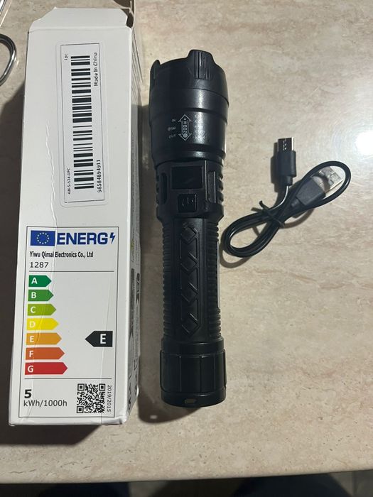 Vand lanterna puternica