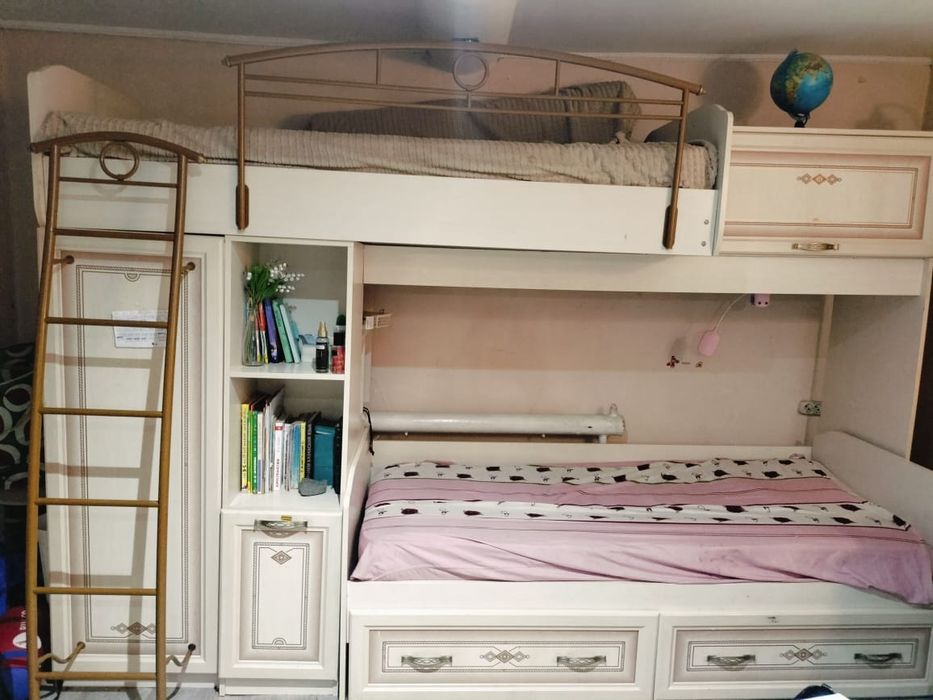 Продам двухъярусную кровать!!!