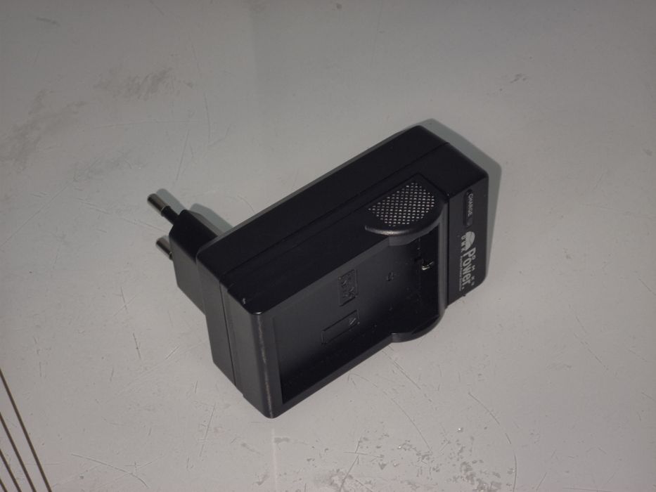 Nikon d40 + сумка батарейка зарядчик