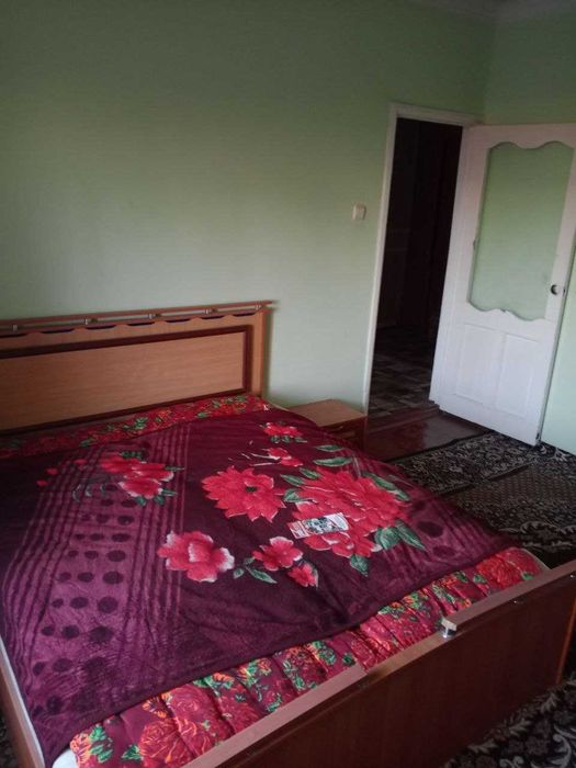 Сдается 3 комнатная квартира на 1 этаже в Гульбахоре