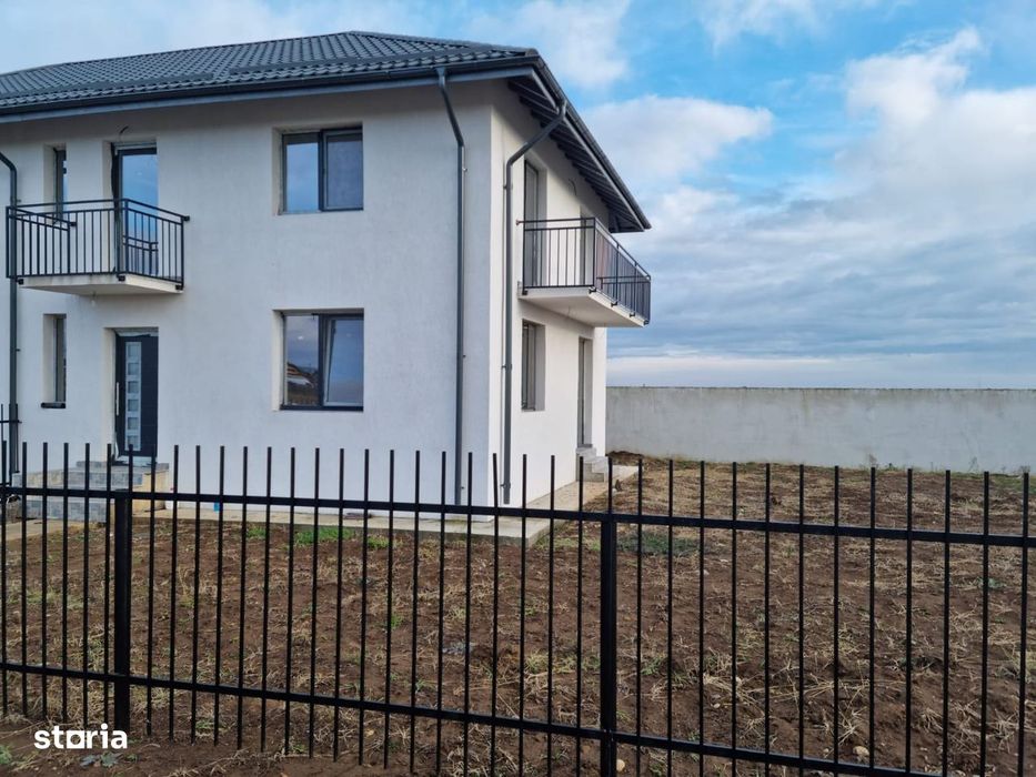 Ulmi Dâmbovița,  vânzare proprietate- casa si teren