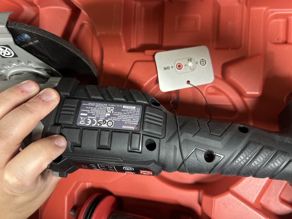 Акумулаторен ъглошлайф parkside