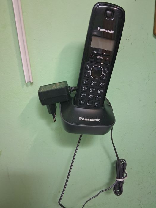 Vand telefon fix panasonic.
