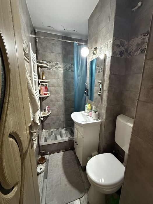 Vand apartament 2 camere