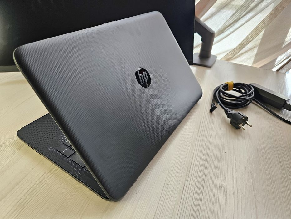 HP ноутбук для работы Intel® Core™ 15