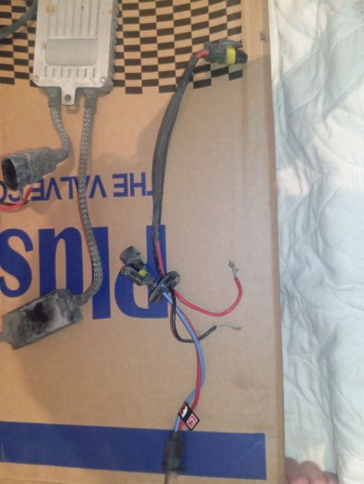 Передние фары ксенон