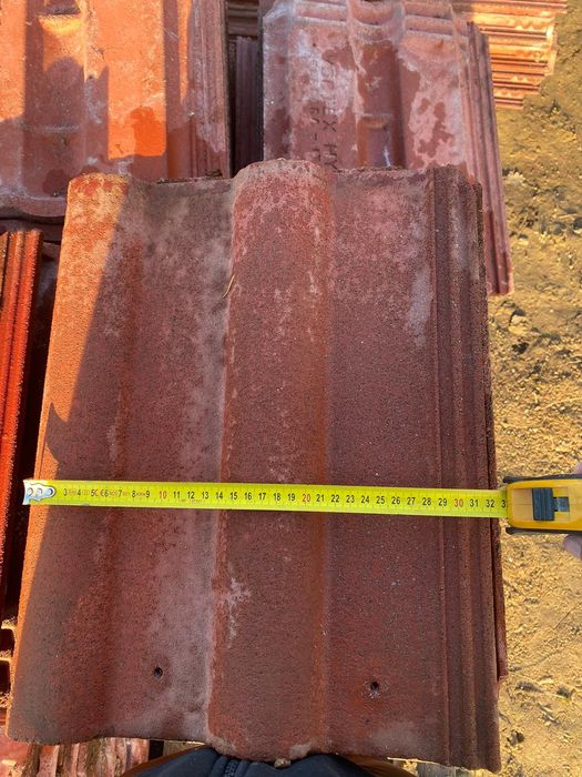 Vând țiglă bună rezultată din decopertarea unui acoperiș de  300mp