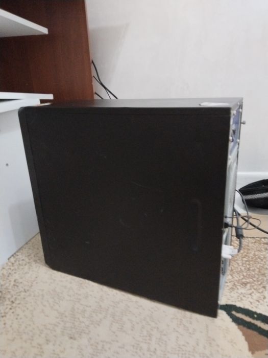 Старый но роботыет