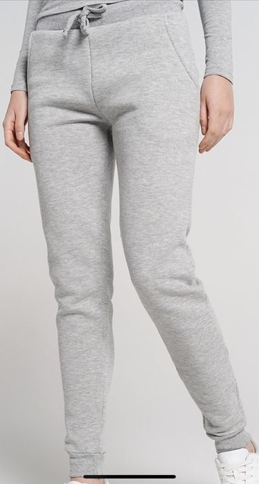 Спортивные брюки