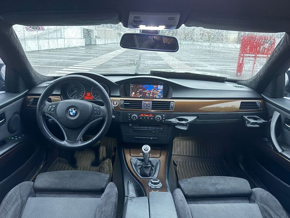 BMW 320 2009 facelift