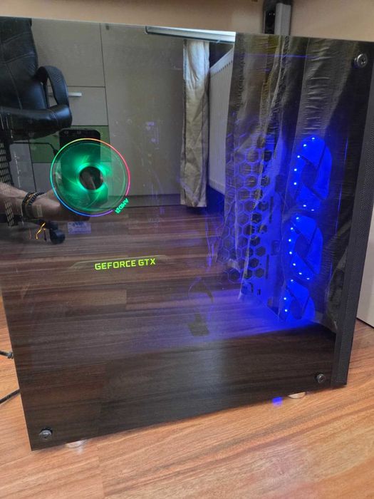 Setup Complet Gaming: PC Ryzen 7 2700X, GTX 1070 8GB + 2 Monitoare