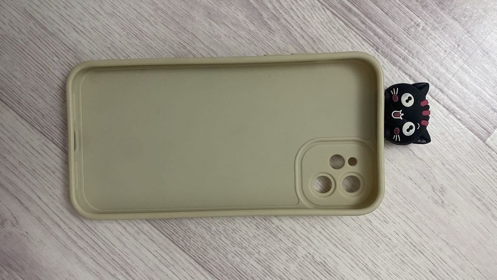 Чехол на айфон 11