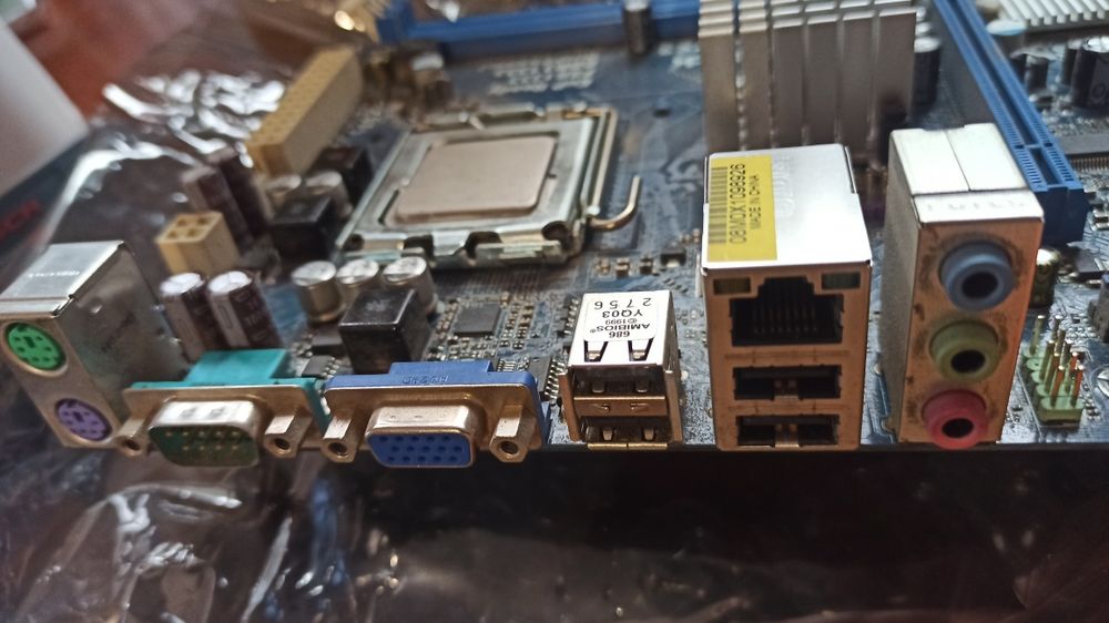 Материнская плата