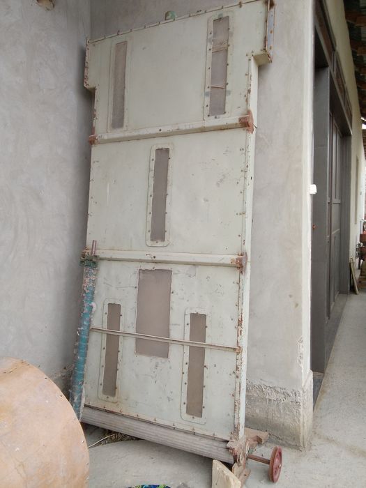 Банкир Тин Тин учун