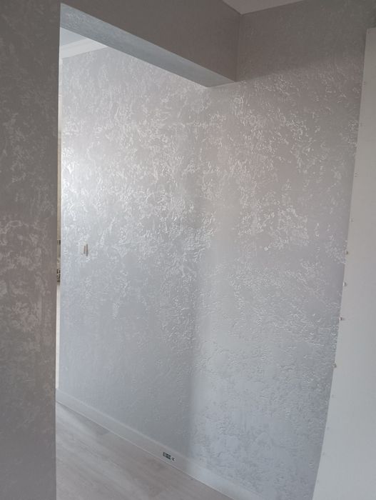 поклейка обоев. Покраска стен