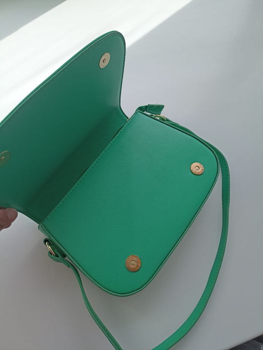 Продаю сумку женскую