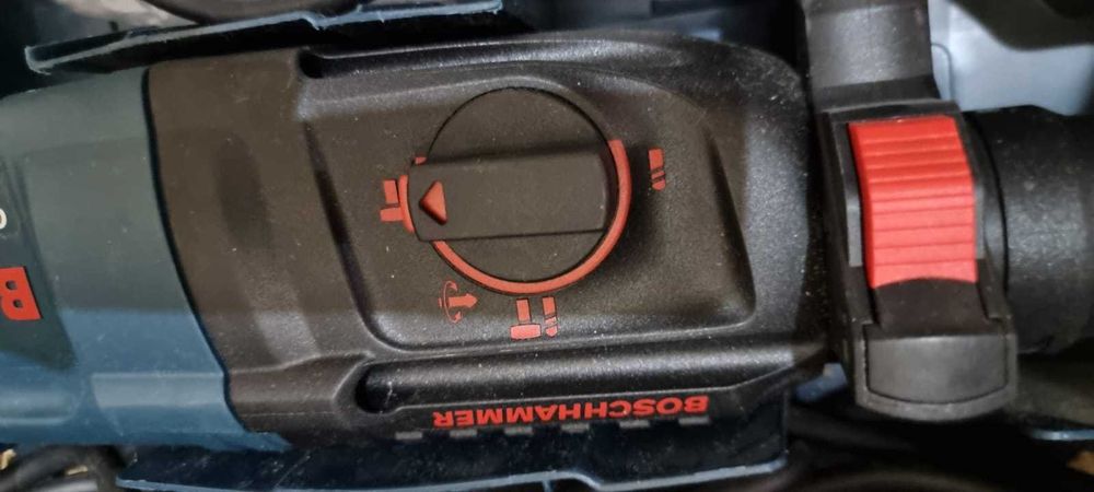 Продаётся новая Дрель Перфоратор BOSH MADE IN GERMANY