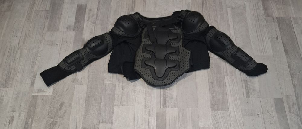 Предпазна жилетка