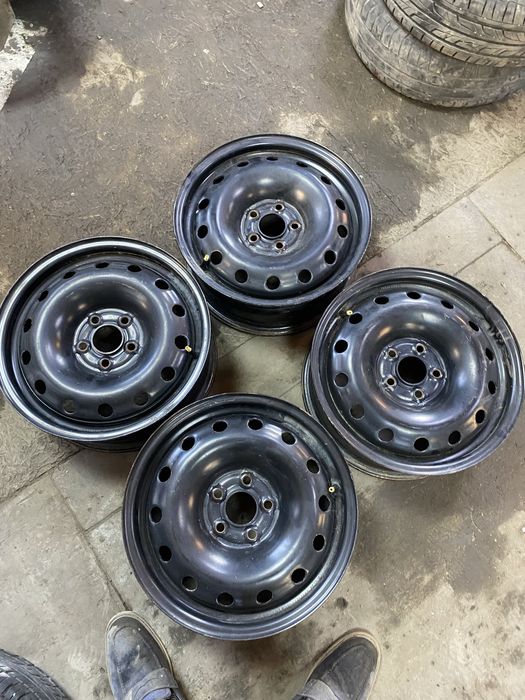 На 15 5/100  в наличии