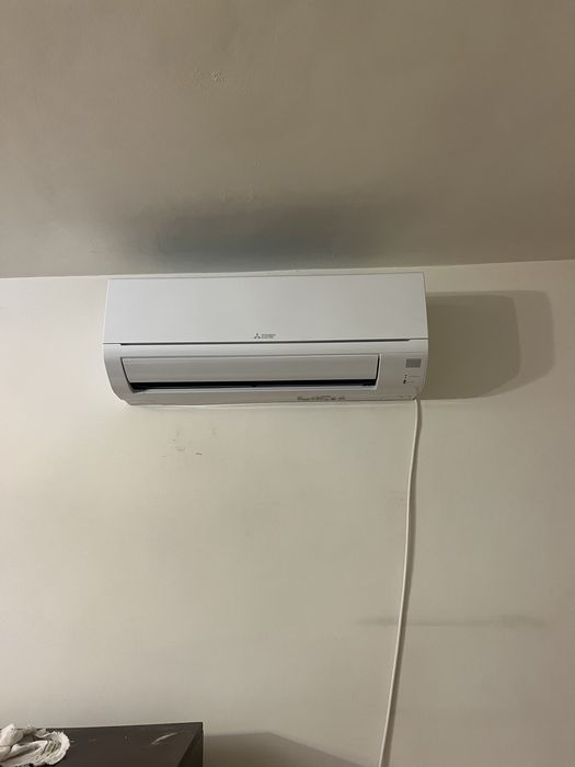Montaj Aer  Conditionat incarcare Freon Igienizare