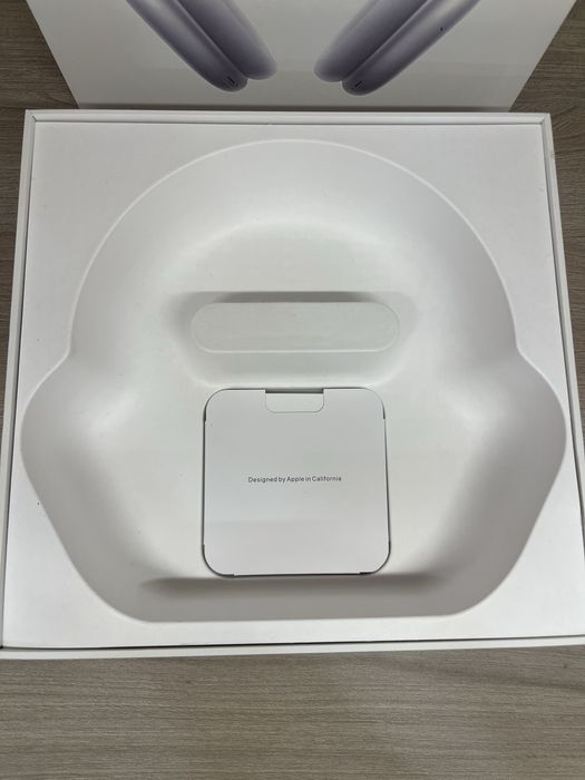 AirPods Max Silver