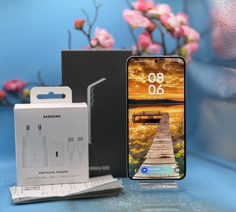 ГАРАНЦИОНЕН!!! Samsung Galaxy S25, 12GB RAM, 128GB, 5G, Icyblue + подарък оригинално зарядно