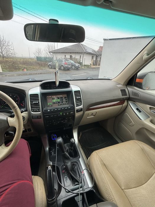 Vând Toyota Land Cruiser 2004