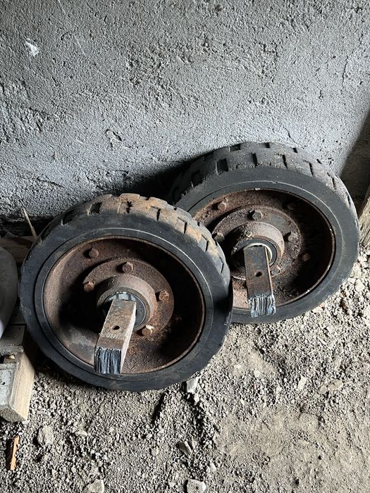 Roti remorca auto/motocultor