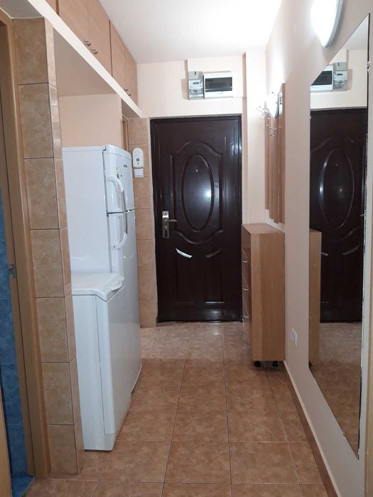 Inchiriez apartament 2 camere zona Vlaicu - Fortuna
