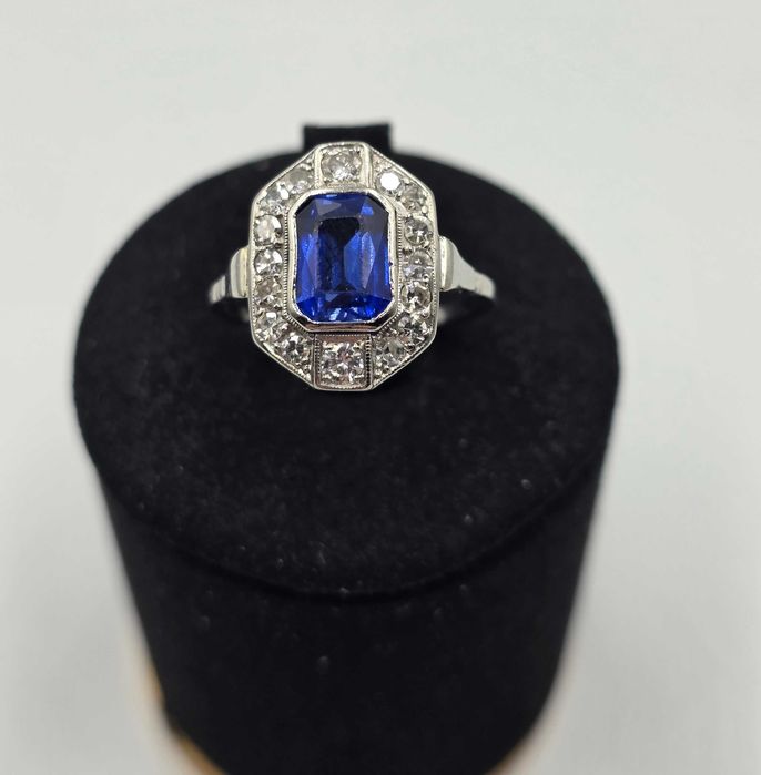 Inel Aur 18K cu Diamante si Safir