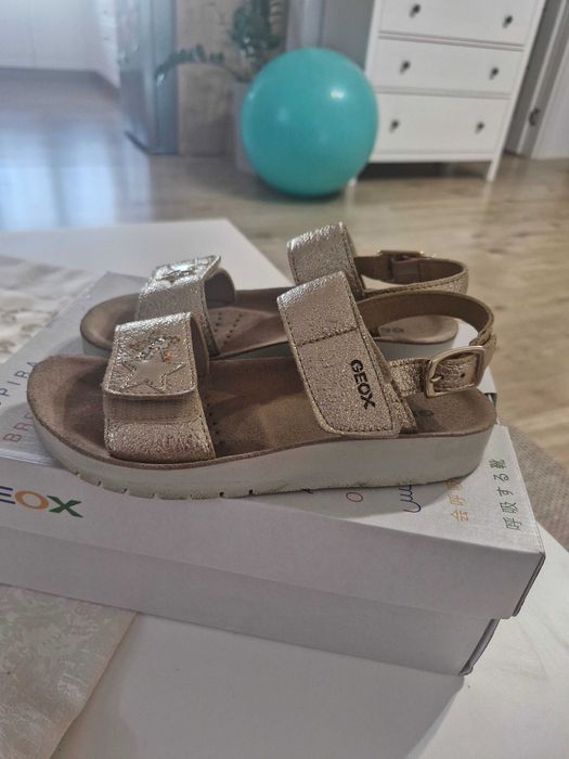 Lot sandale Geox și adidași Skechers, fetiță, mărimea 32