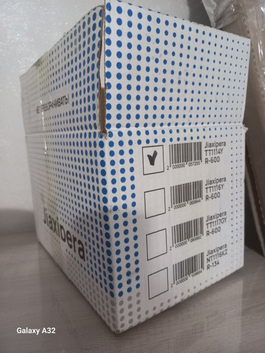 Компрессор от холодильника Индезит б/у .