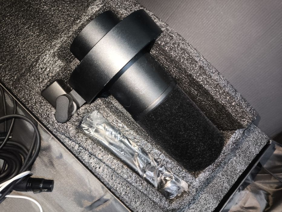 Микрофонодержать Fifine MBM88 и сам микрофон  Fifine K688