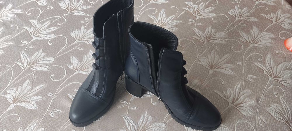 Дамски обувки от естествена кожа