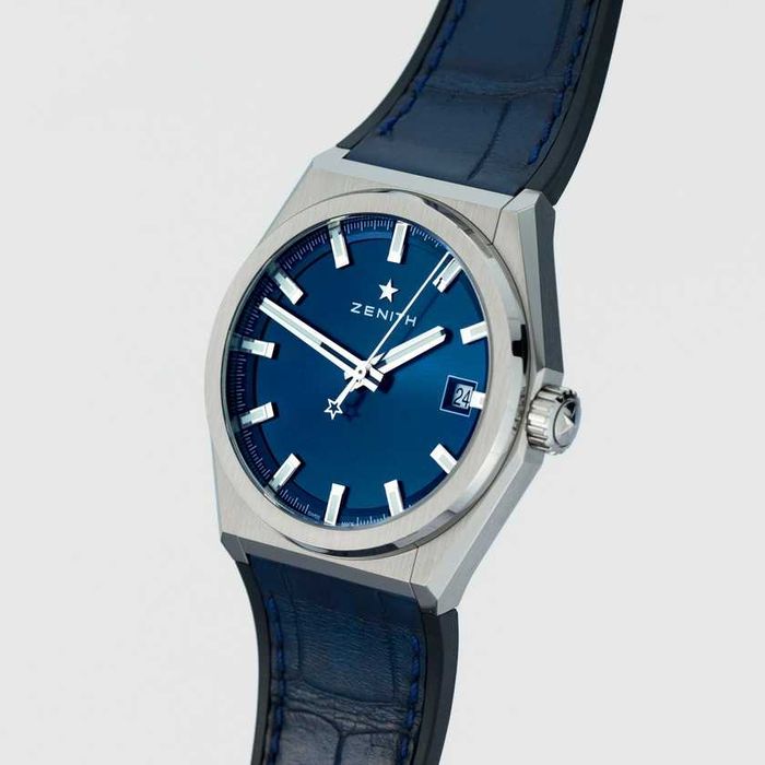 Zenith Defy Classic Titanium 41mm
