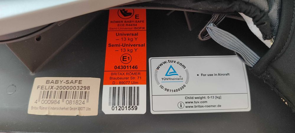 Britax Romer 0+ детско столче c поставка