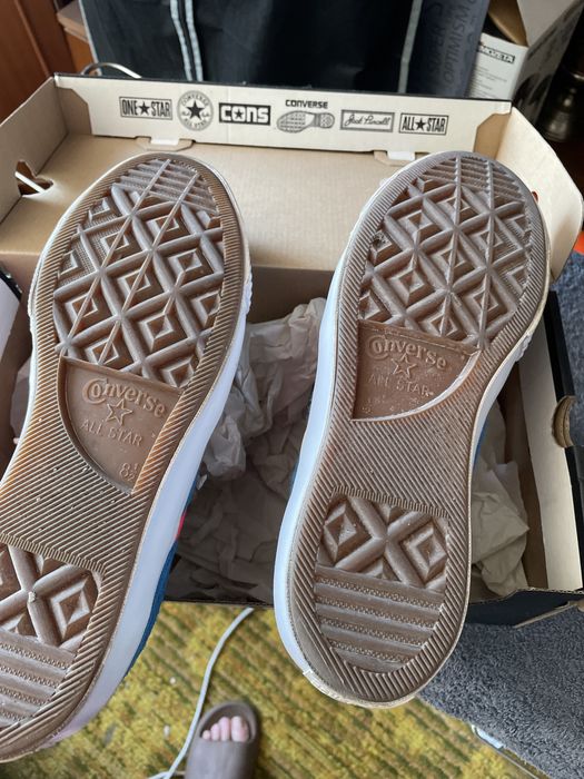 Tenisi Converse albastrii ,piele intoarsa ,marinea42