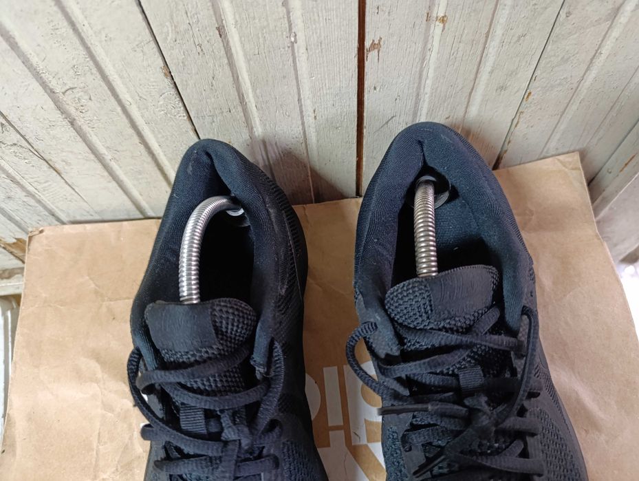 ''Nike Revolution 4 ''оригинални маратонки 45 номер