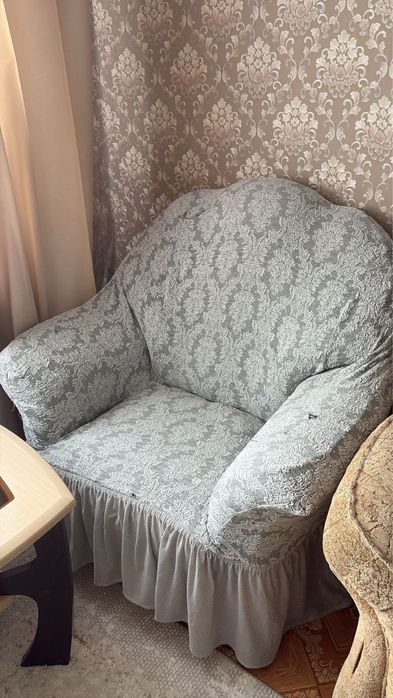 Диван и 2 кресла для гостиной