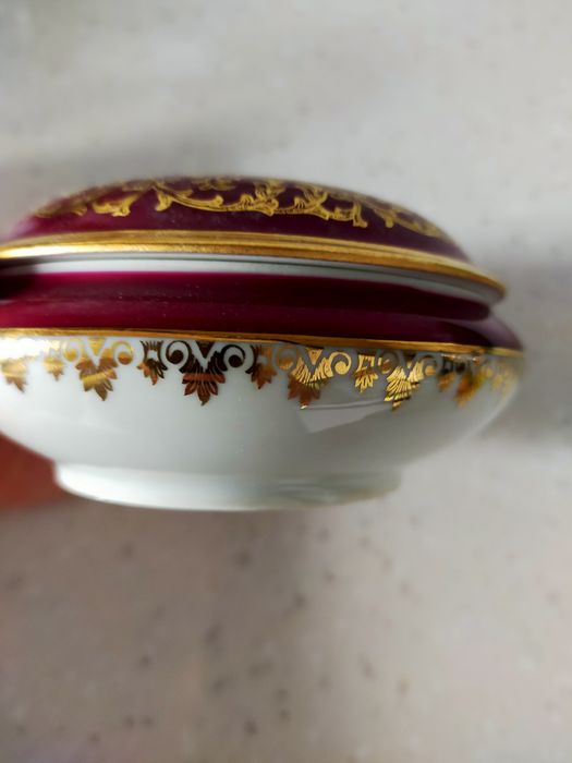 Фарфор шкатулка для украшений Limoges,Франция середина прошлого века
