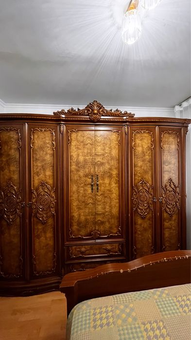 Спальный гарнитур